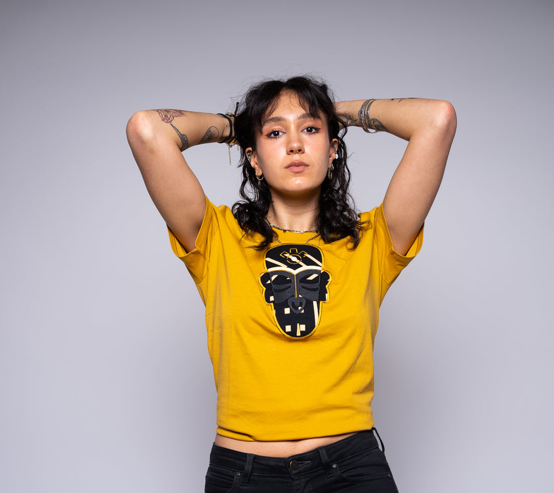 GELBES Unisex-T-Shirt